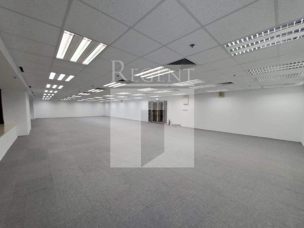 GREAT EAGLE CENTRE (鷹君中心)