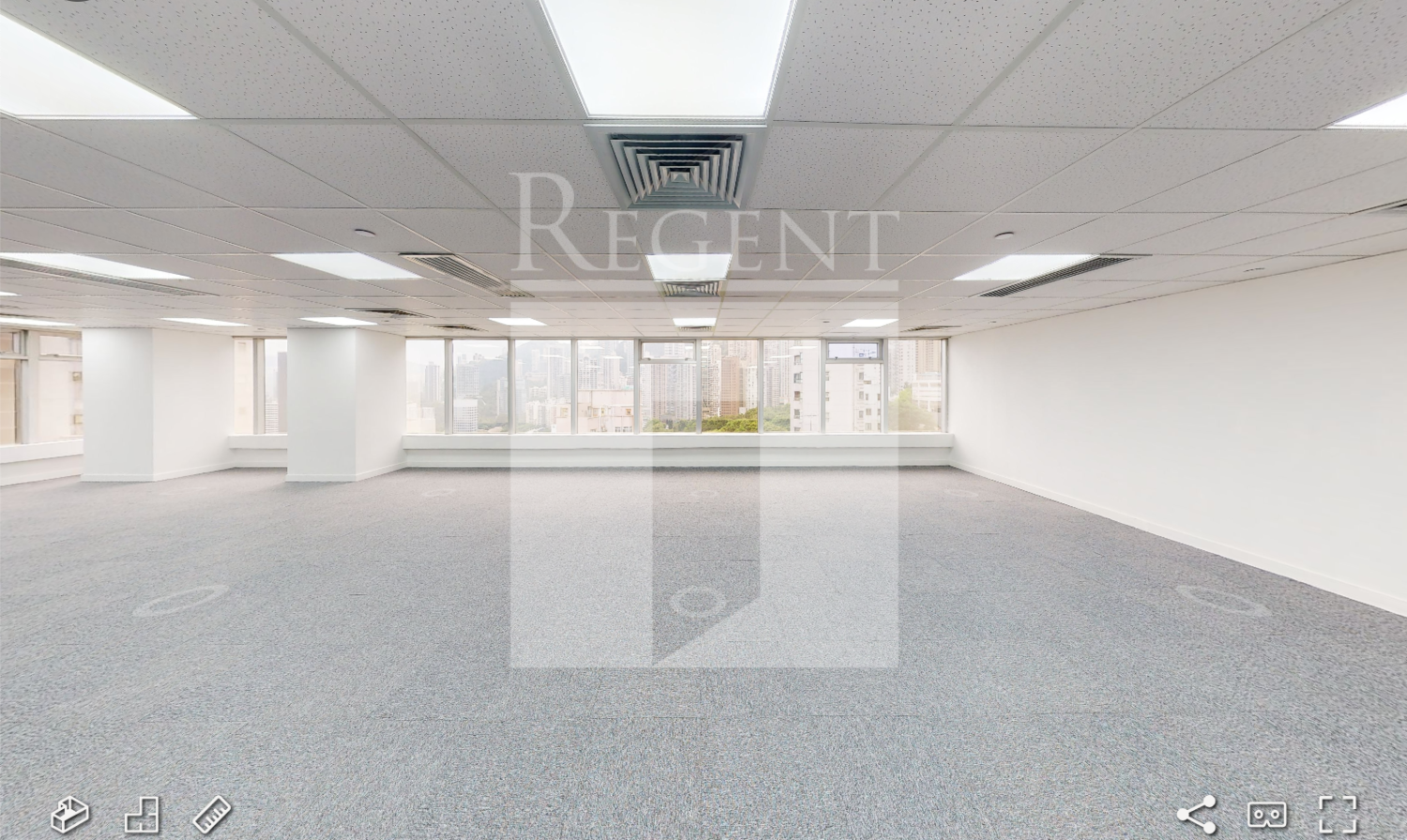 UNIVERSAL TRADE CENTRE (環貿中心)