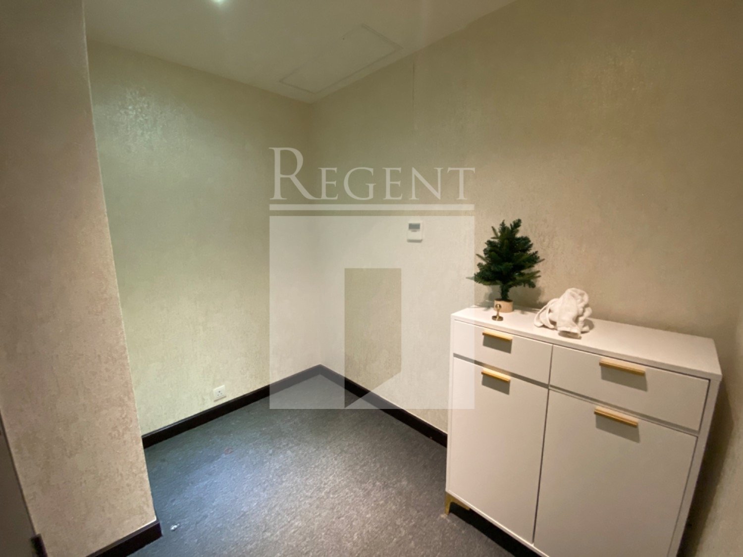 SHUN HEI CAUSEWAY BAY CENTRE (顺禧铜锣湾中心)-C0599339