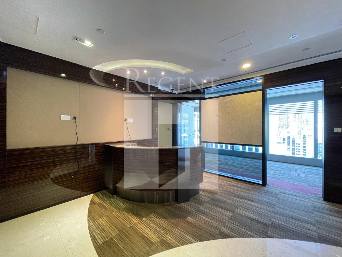 DES VOEUX ROAD C 33 (德輔道中33號)