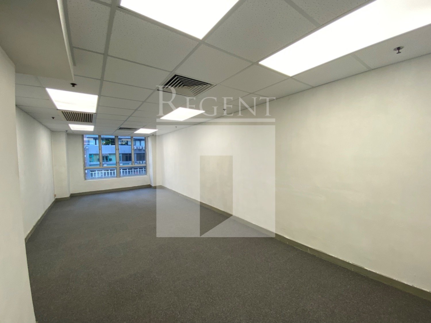 235 WING LOK STREET TRADE CENTRE (永樂街235商業中心)