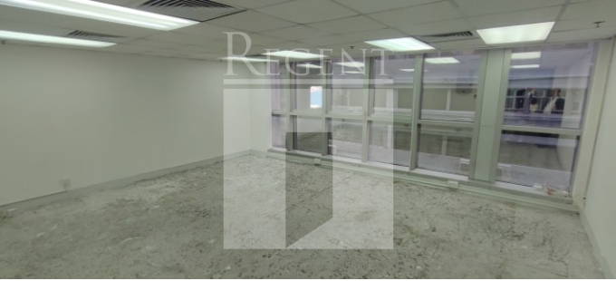 235 WING LOK STREET TRADE CENTRE (永樂街235商業中心)