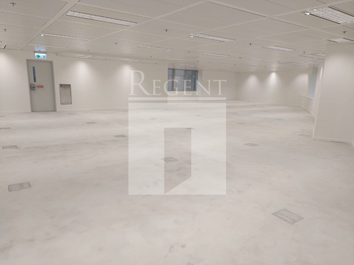 Grand Millennium Plaza L Block (新紀元廣場 低座)-RGP009759