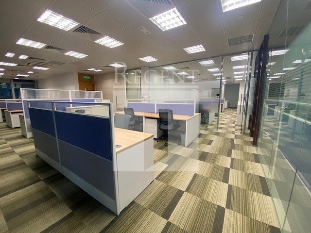 DES VOEUX ROAD C 33 (德辅道中33号)-RGP032853