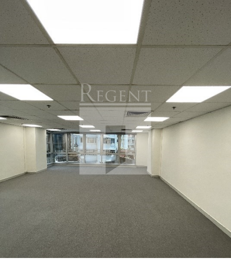 135 BONHAM STREETRAND TRADE CENTRE (文咸東街135商業中心)