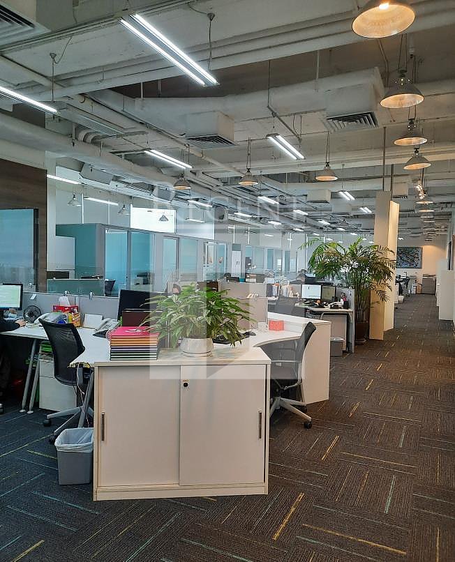 SINO PLAZA (信和廣場)