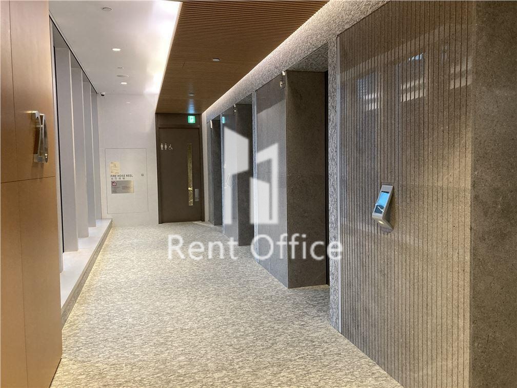 Shanghai Commercial Bank Tower  上海商業銀行大廈