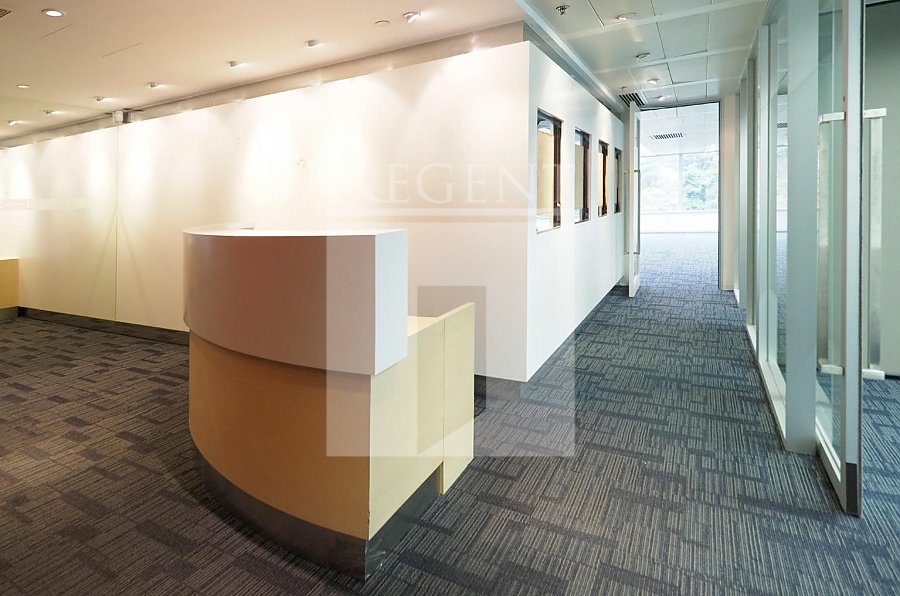 SUNLIGHT TOWER (陽光中心)