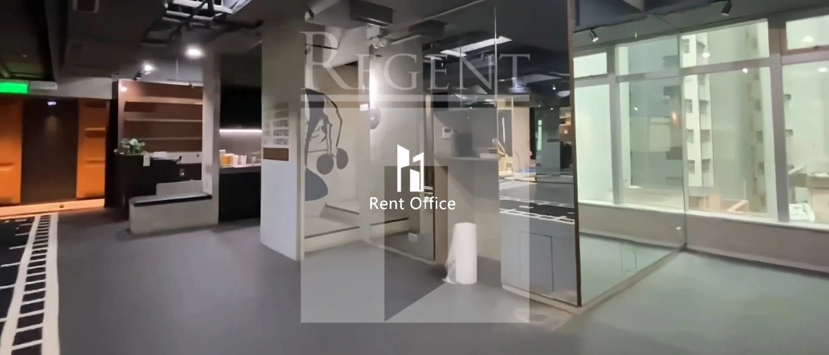 THE CHELSEA -C0570596