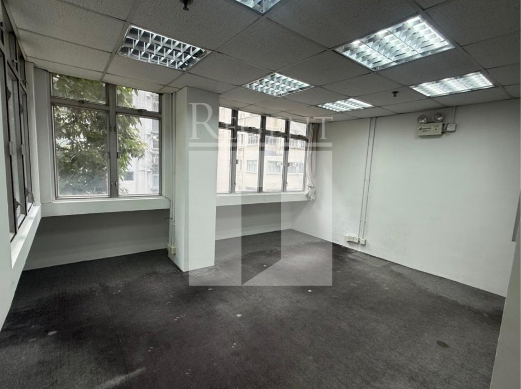 QUEEN'S TOWER (皇后商業大廈)