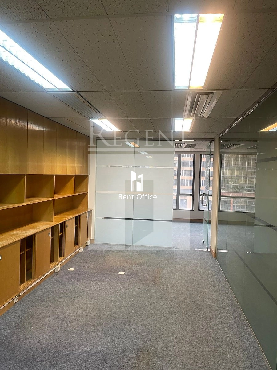 PENINSULA CENTRE (半島中心)