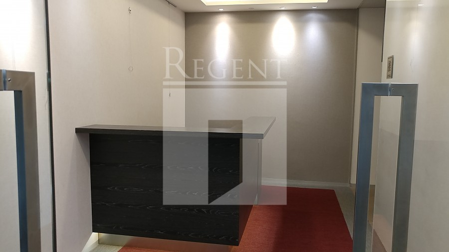 NINE QUEEN'S ROAD C (皇后大道中9號)