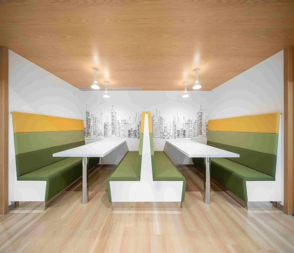 PLUS大樓-新加坡務式辦公室