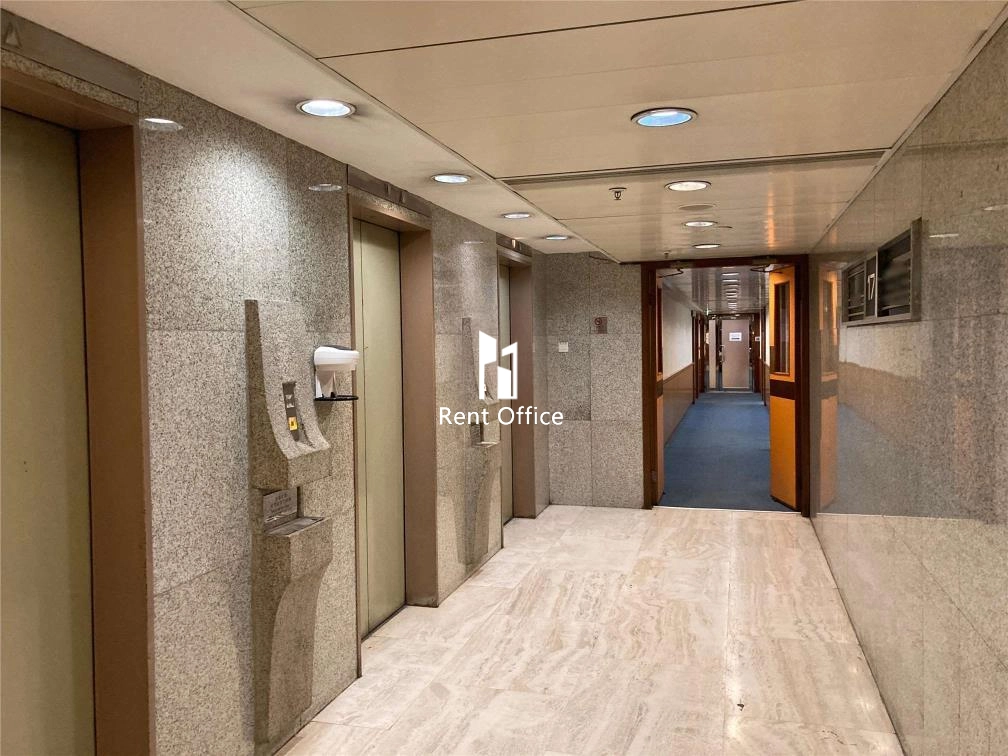 Melbourne Plaza  萬邦行