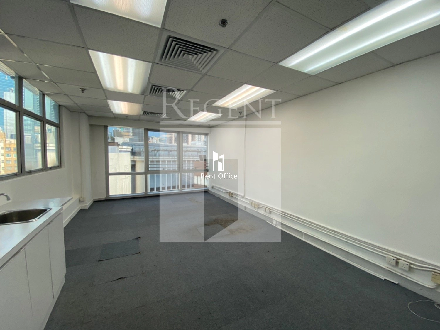 135 BONHAM STREETRAND TRADE CENTRE (文咸東街135商業中心)-C0610701