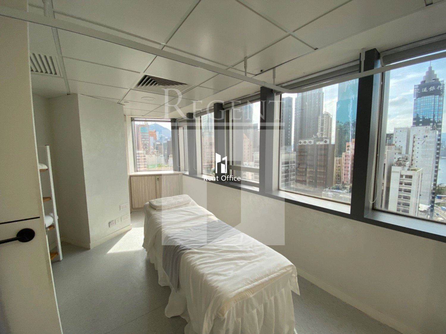 PLAZA 2000 (2000年廣場)-C0599336