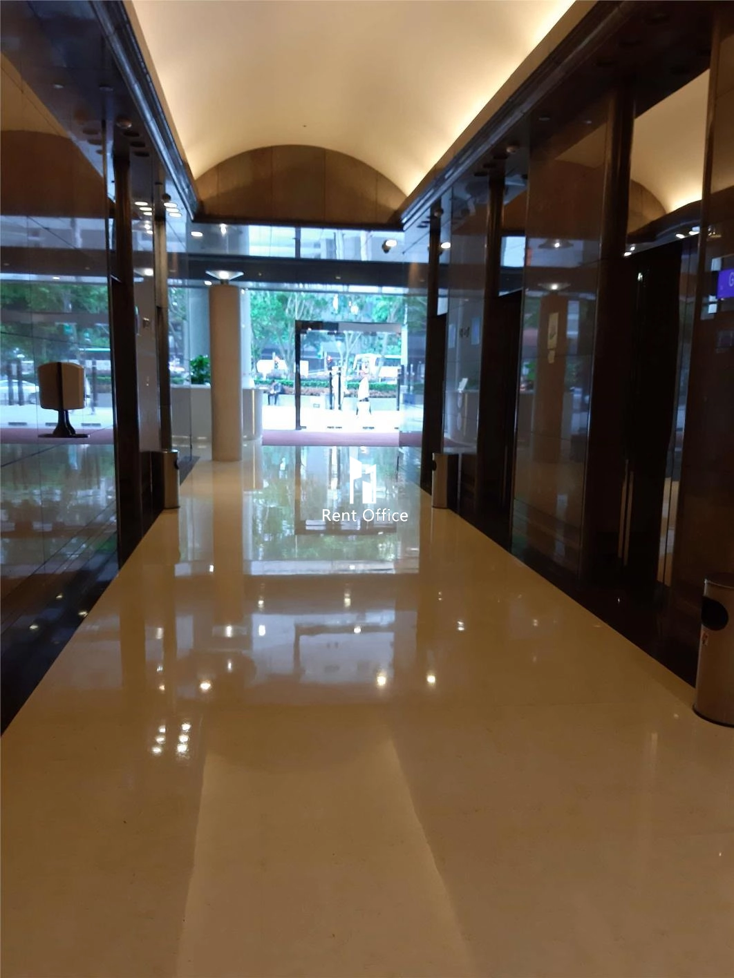 會展廣場辦公大樓