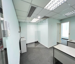 BOSS COMMERCIAL CENTRE (寶時商業中心)