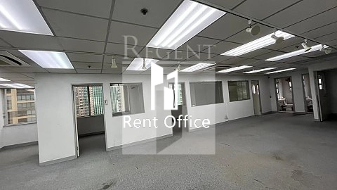 LEAHANDER CENTRE (利興強中心)