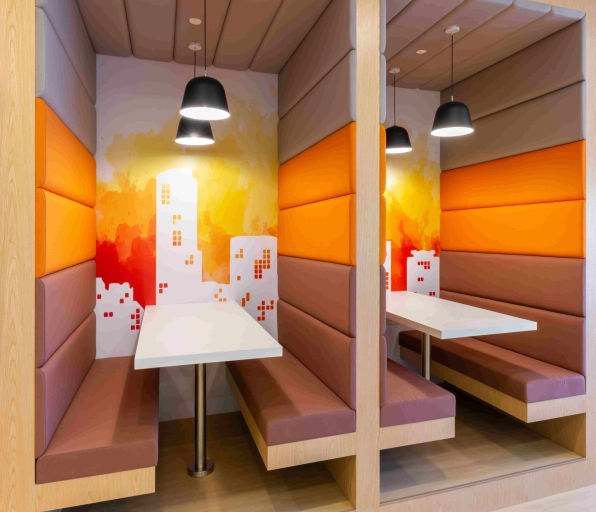 萊佛士坊一號購物中心-新加坡務式辦公室