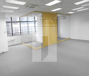 PROSPERITY PLACE (泓富廣場)