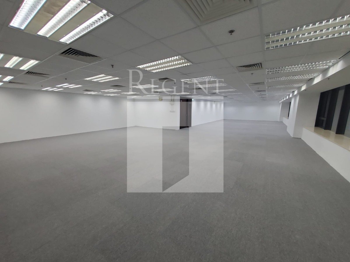 GREAT EAGLE CENTRE (鷹君中心)