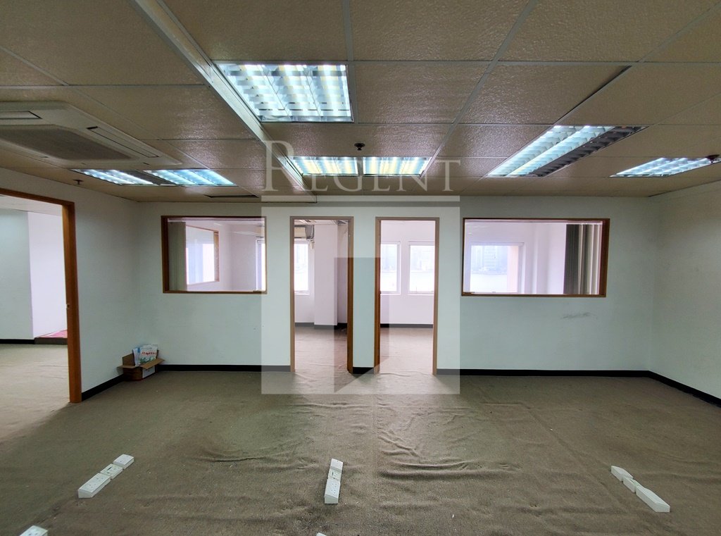 STAR HOUSE (星光行)