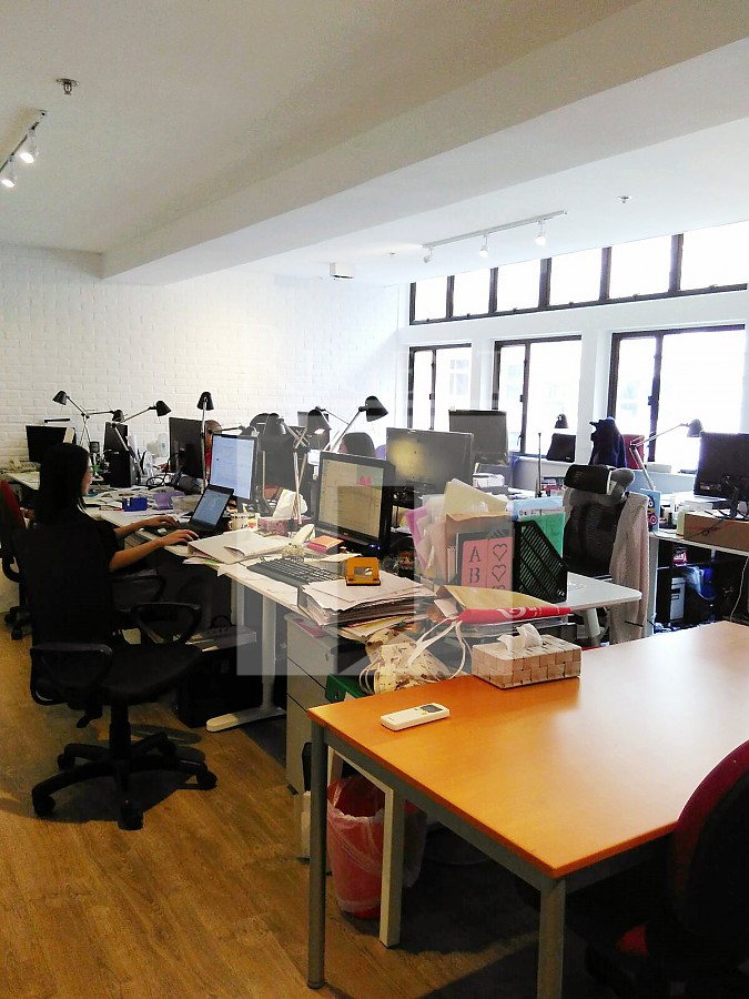 SUEN YUE BUILDING (信裕大廈)