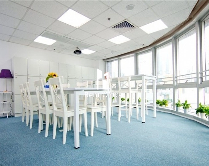 135 Commercial Centre, Bonham Street East