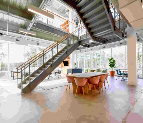 橋樑體育城-杜拜務式辦公室