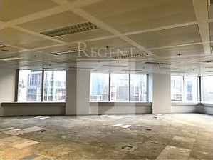 CENTER (中環中心)