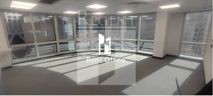 135 BONHAM STREETRAND TRADE CENTRE (文咸東街135商業中心)