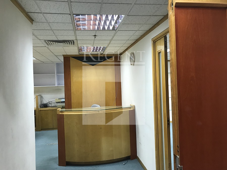 MULTIFIELD PLAZA (萬事昌廣場)