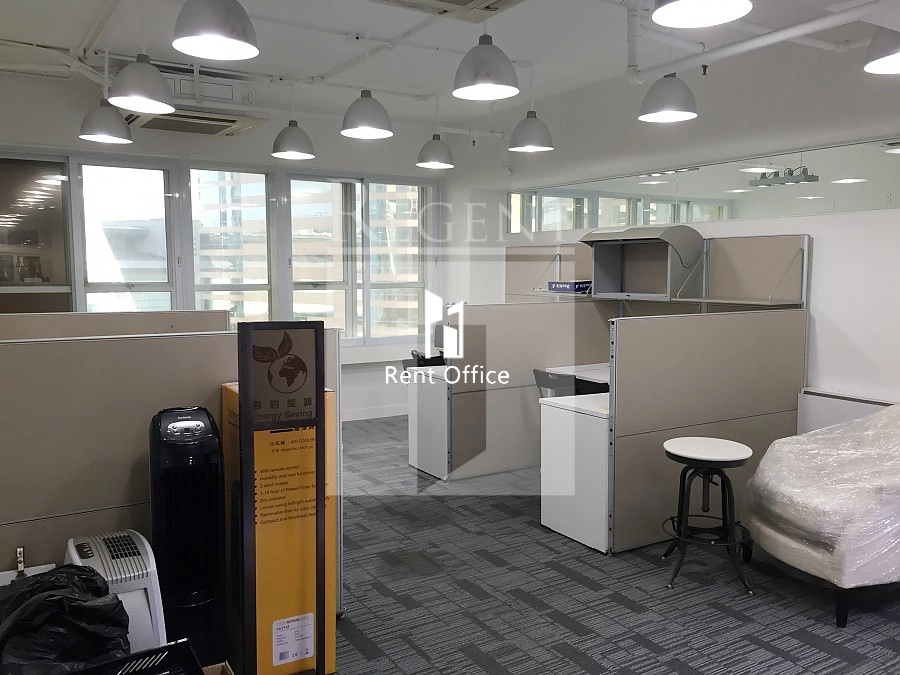 CHUANG'S TOWER (莊士大廈)