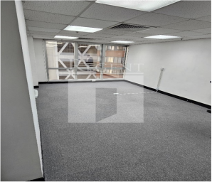 135 BONHAM STREETRAND TRADE CENTRE (文咸東街135商業中心)
