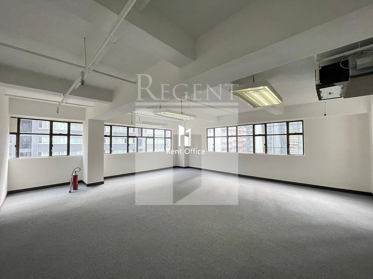 LEE WEST COMMERCIAL BUILDING (利威商業大廈)