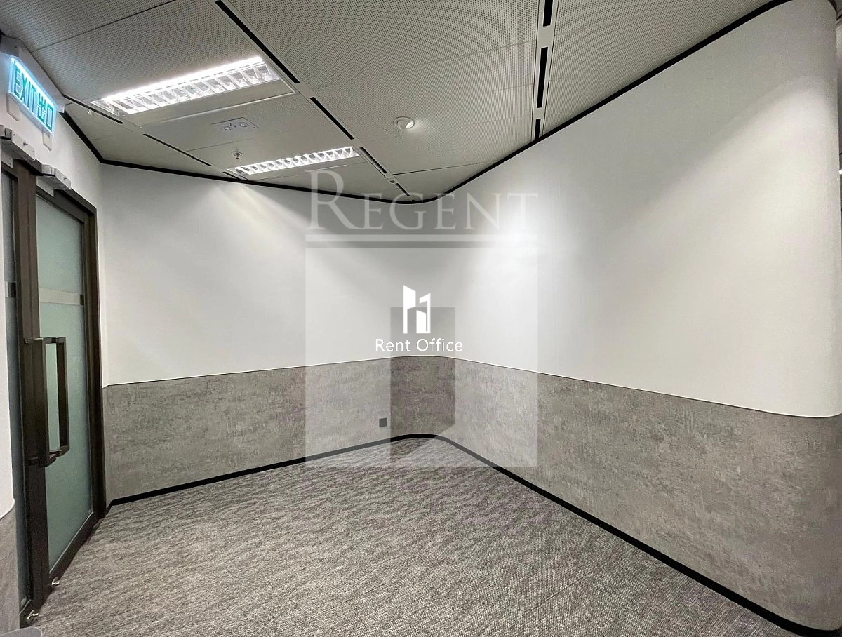 STANDARD CHARTERED BANK BUILDING (渣打银行大厦)-RGP028923