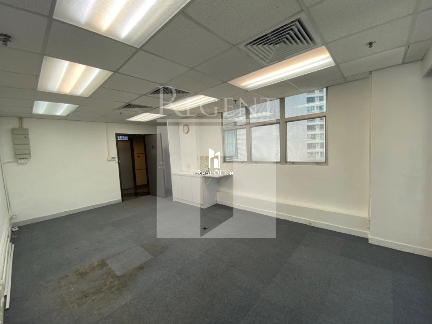 135 BONHAM STREETRAND TRADE CENTRE (文咸東街135商業中心)-C0610701