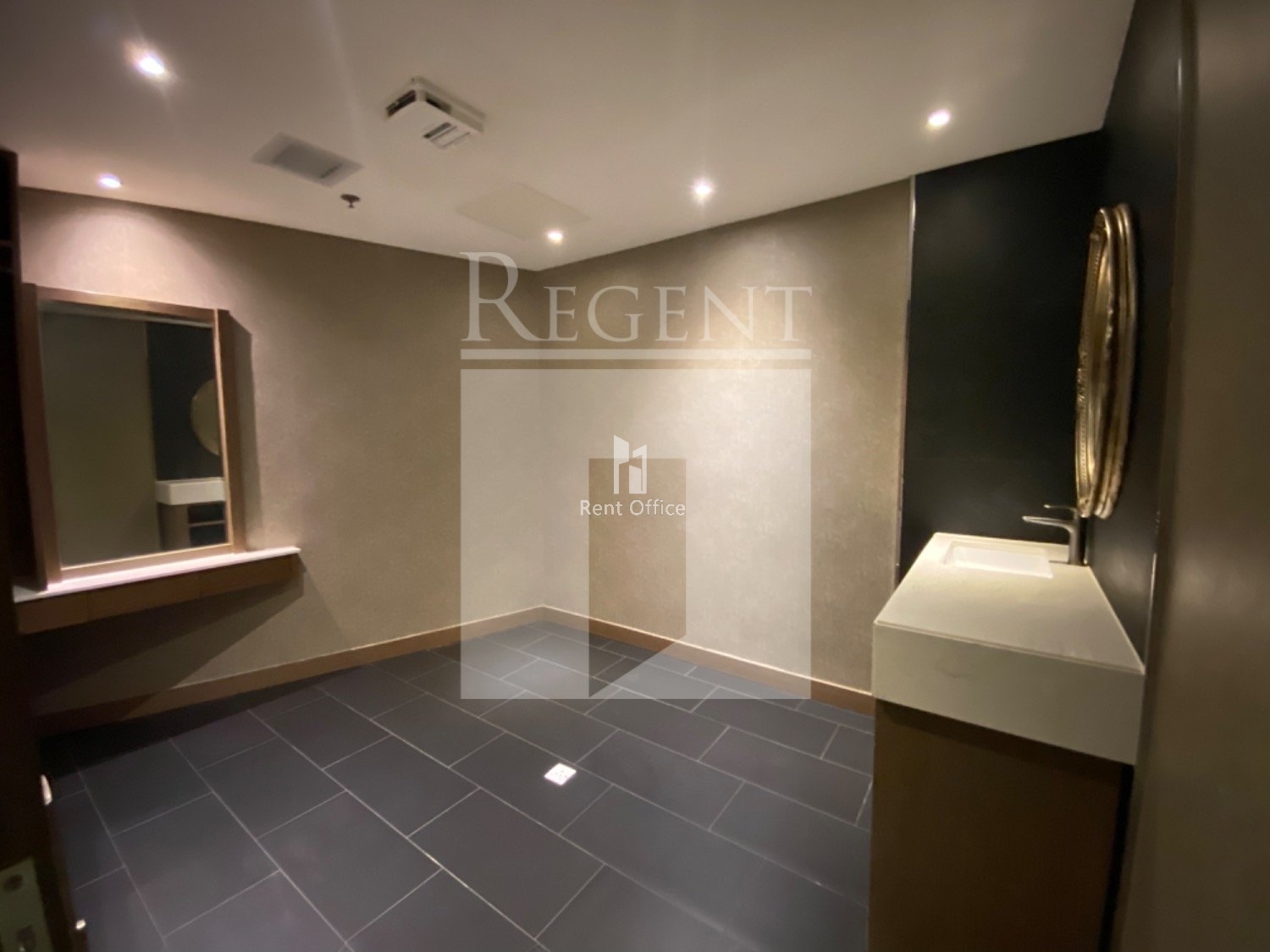 SHUN HEI CAUSEWAY BAY CENTRE (順禧銅鑼灣中心)-C0599337