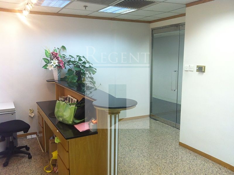 SHUN TAK CENTRE (WEST TOWER) (信德中心 西冀)