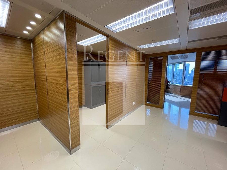 CONCORDIA PLAZA (康宏廣場)