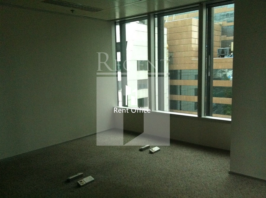 QUEEN'S ROAD C 8 (皇后大道中8号)-RGP6182444