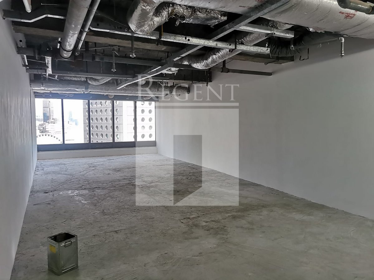 WORLD-WIDE HOUSE (環球大廈)