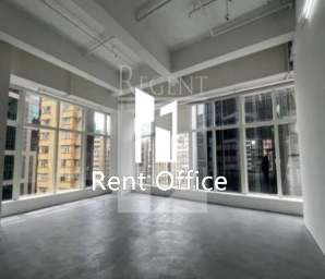 THE HENNESSY (THE HENNESSY)