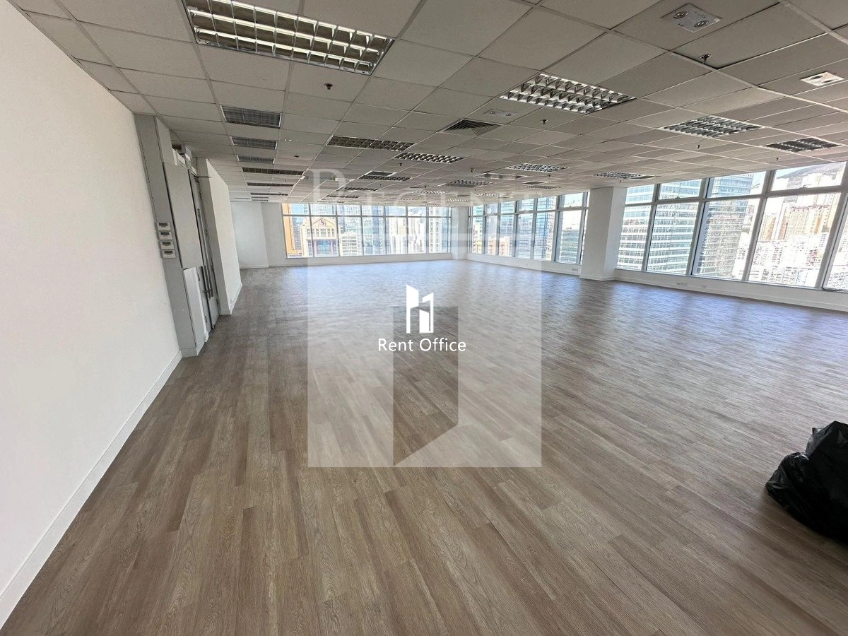 EGL TOWER (東瀛遊廣場)