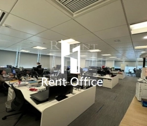 33 Des Voeux Road C (德輔道中33號)