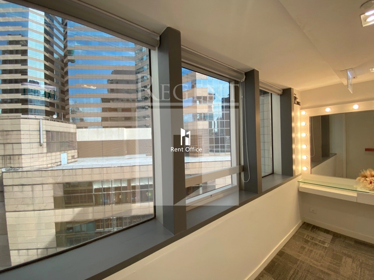 PLAZA 2000 (2000年廣場)-C0599336