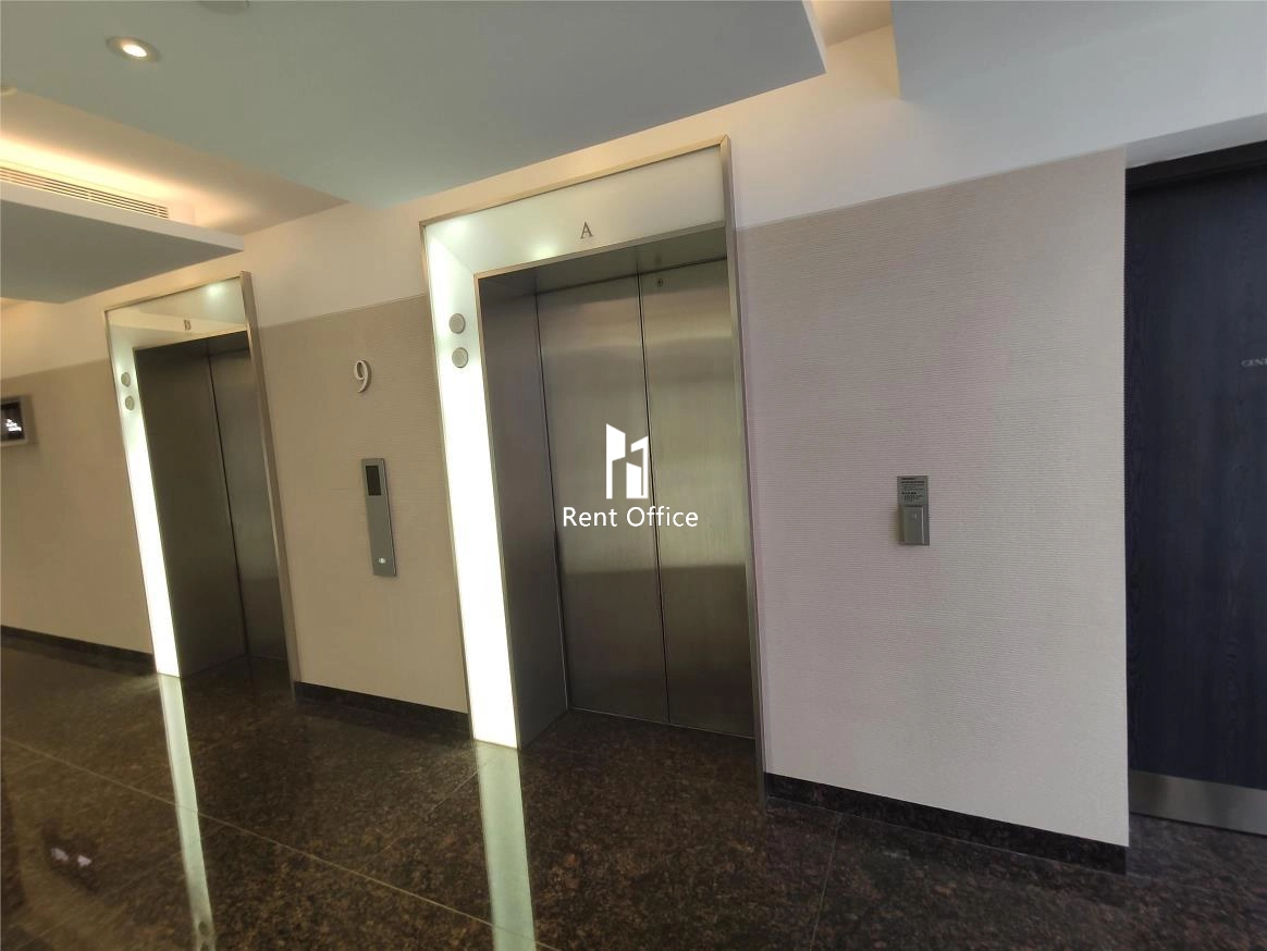 Hong Kong Club Building  香港會所大廈