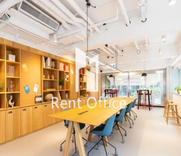 皇后大道東8號-香港務式辦公室