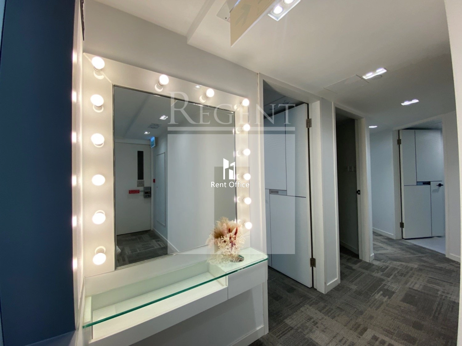 PLAZA 2000 (2000年廣場)-C0599336